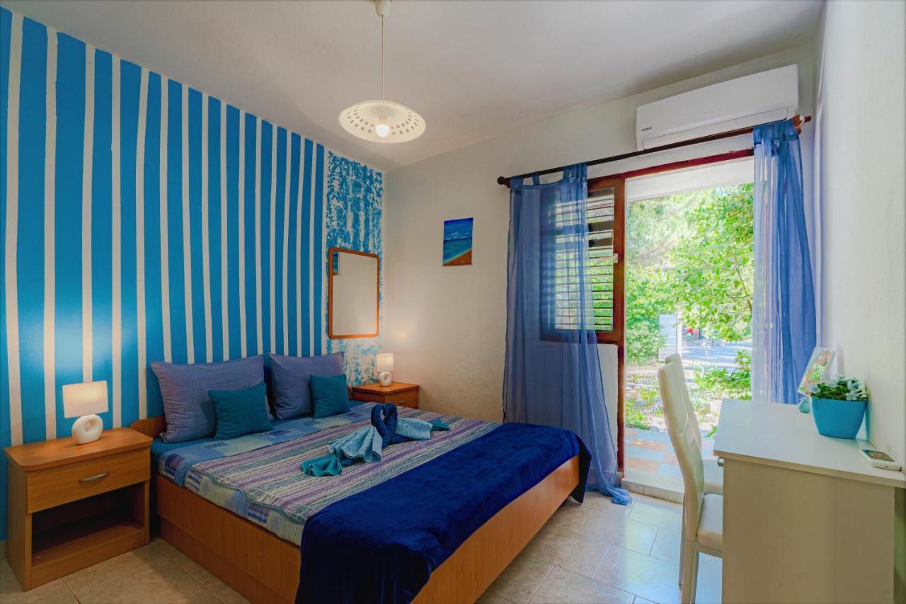 Beachfront Apartments Kate Orebic Exterior photo
